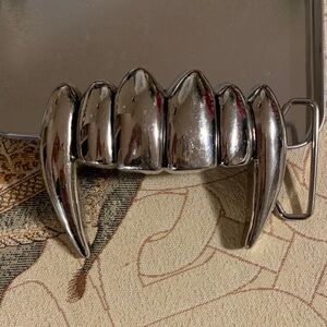 Rock Rebel Silver Fang Belt Buckle